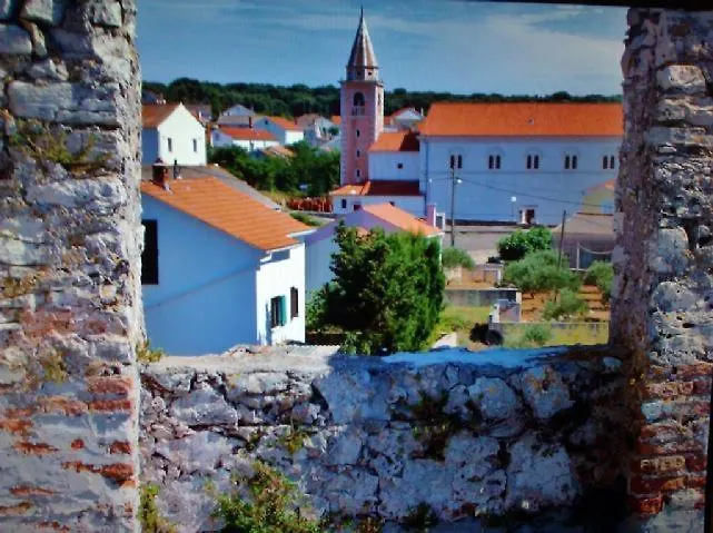 Rose House Ferienhaus Olib